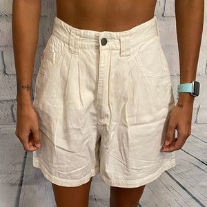 Vintage Sam & Libby pleated shorts